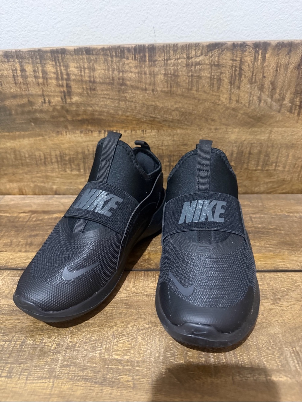 Nike | Kids Black Slip-On Sneakers with Elastic Strap